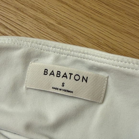 Aritzia Babaton Cropped Tank Tops, set of 3 - Picture 3 of 7